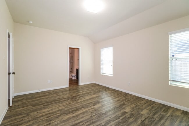 Building Photo - 2418 Connors Path Ct