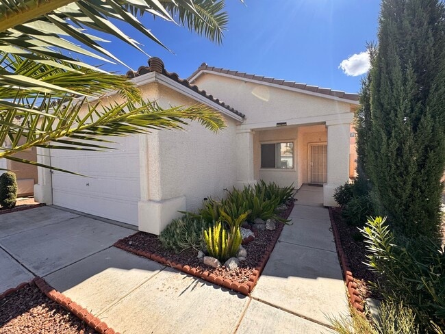 Foto del edificio - One Story Home For Rent