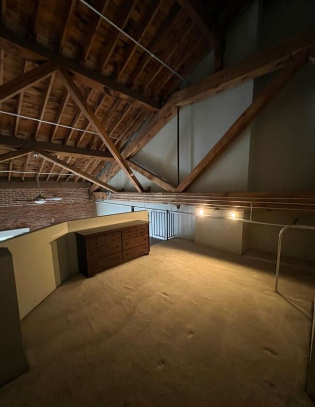 Building Photo - Stylish Loft in the Heart of River Market ...