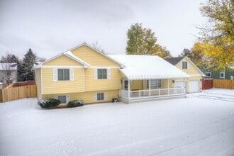 Building Photo - 402 S Yellowstone Ave