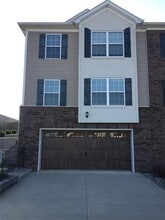 Building Photo - 160 Vineland Pkwy Dr