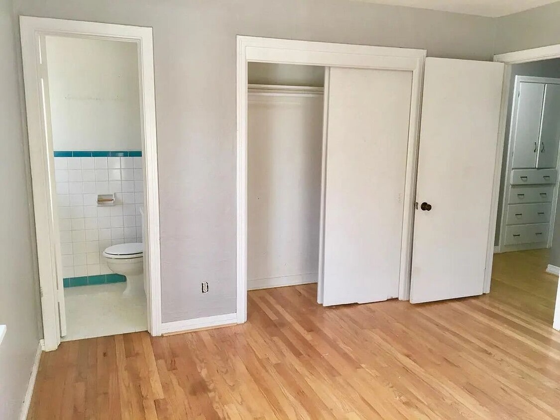 Foto del edificio - 1307 Melrose Dr