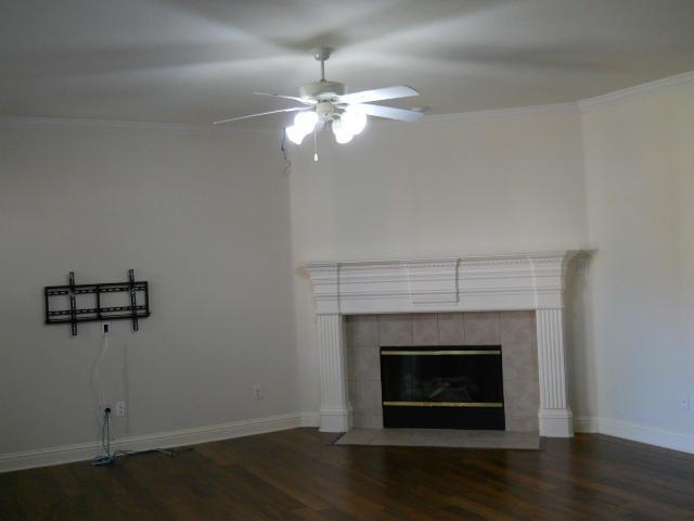 Foto del edificio - 4276 Crestfield Dr