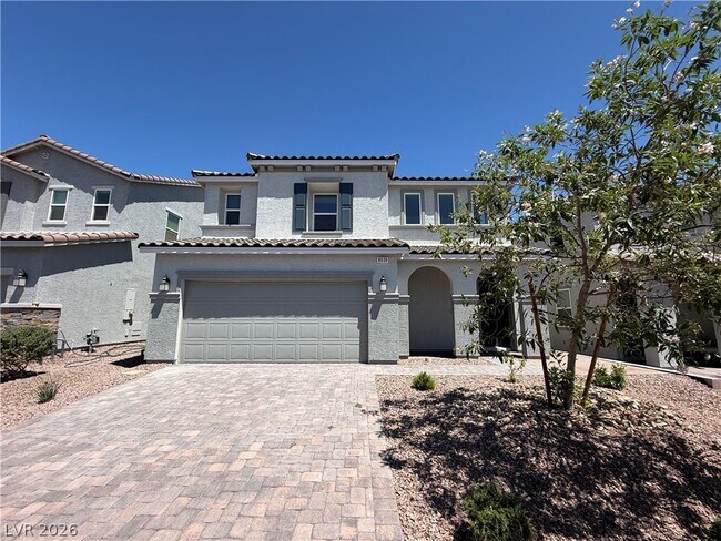 Building Photo - 8030 Minavalle Ave