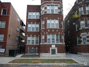 Building Photo - 1948 E 72nd Pl