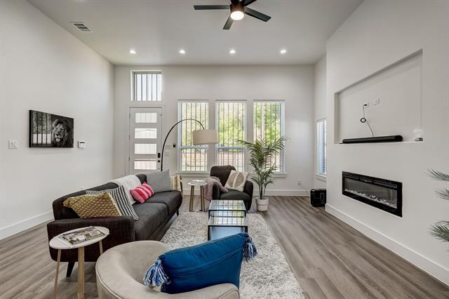 Foto del edificio - 2618 Carpenter Ave