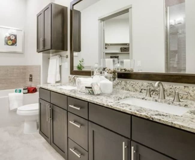 Building Photo - 54 Rainey St