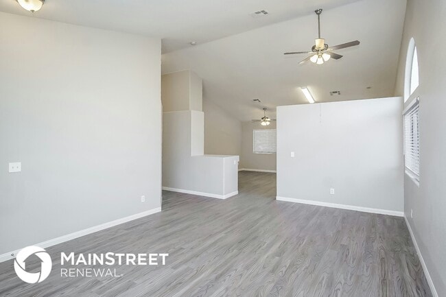 Building Photo - 825 Fuerte Ct