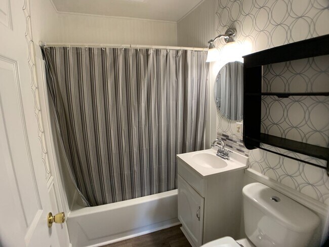 Foto del edificio - Spacious Rural Setting- 3 bedroom in Niles!