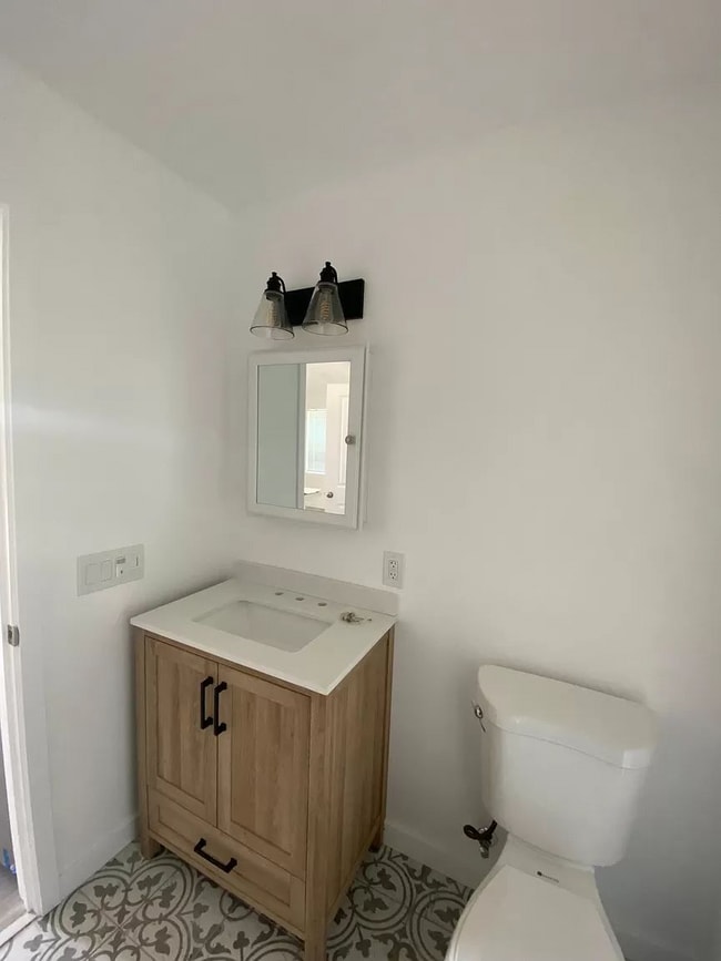 Building Photo - NEW CONSTRUCTION 1 BEDROOM ADU WITH LAUNDR...
