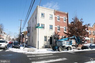 Building Photo - 2351 Christian St