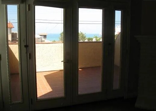 Foto del edificio - 1204 Buena Vis