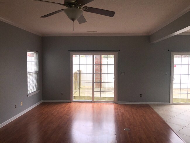 Building Photo - 500 Lake Shore Dr