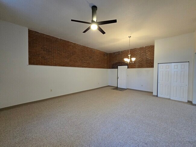 Foto del edificio - 147 Rawson Rd