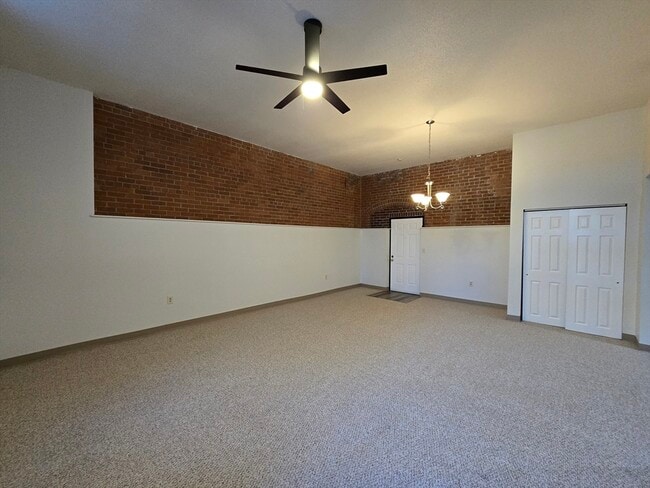 Building Photo - 147 Rawson Rd