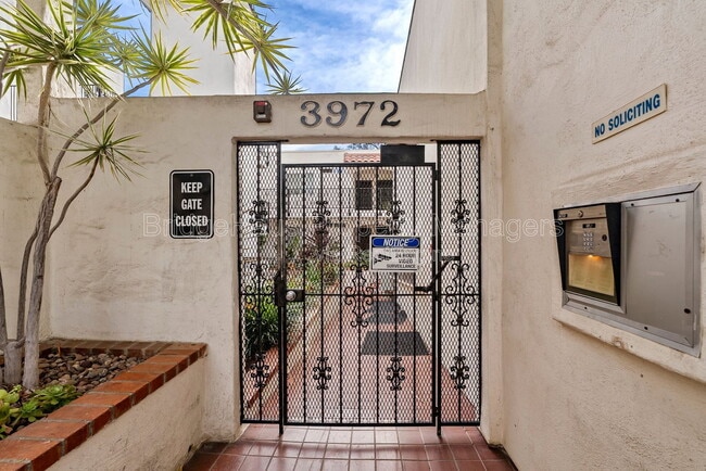 Foto del edificio - 3972 Jackdaw St