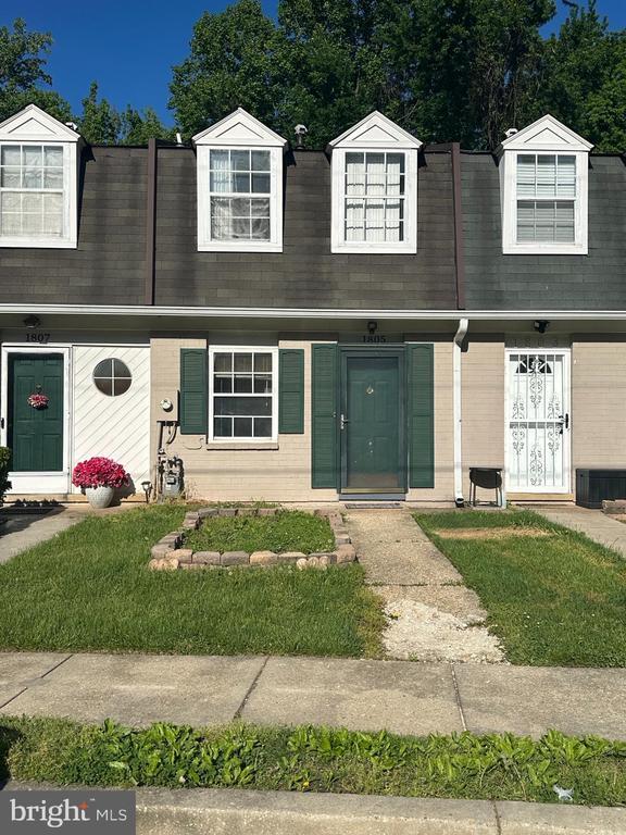 Building Photo - 1805 Dutch Village Dr
