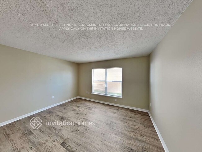 Foto del edificio - 12918 Brookcrest Pl