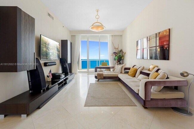 Foto del edificio - 16001 Collins Ave