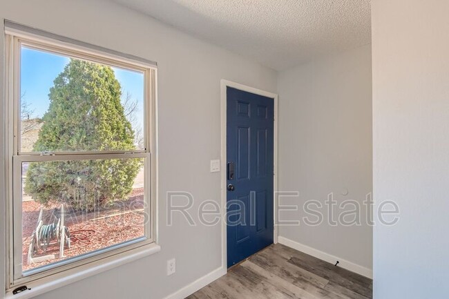 Building Photo - 4810 Goulet Way