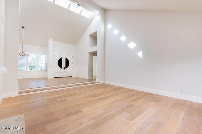 Building Photo - 2230 Memory Ln