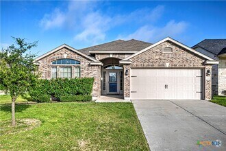 Building Photo - 5726 Stonehaven Dr