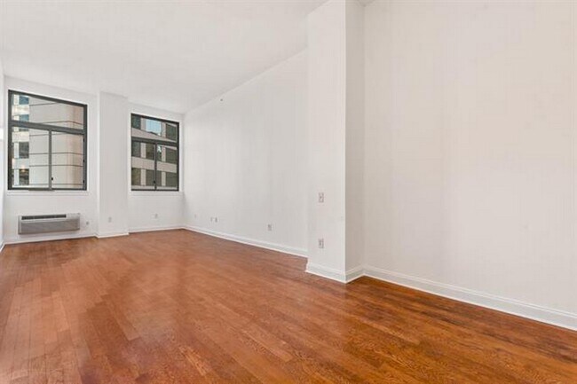 Photo - 311 Washington St House