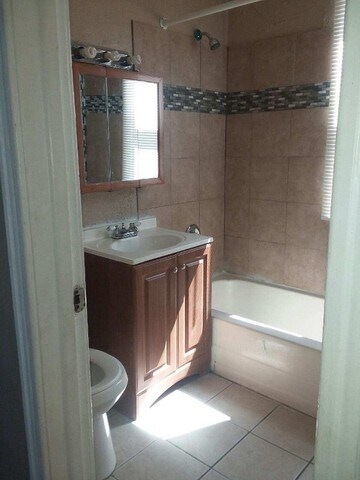 Building Photo - 7117 S Carpenter St