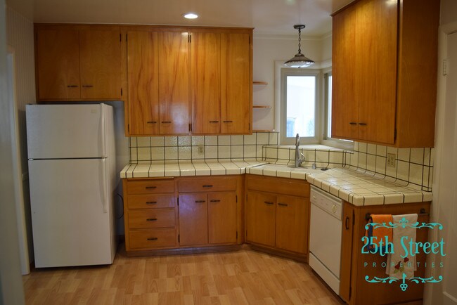 Foto del edificio - 5611 Monalee Ave