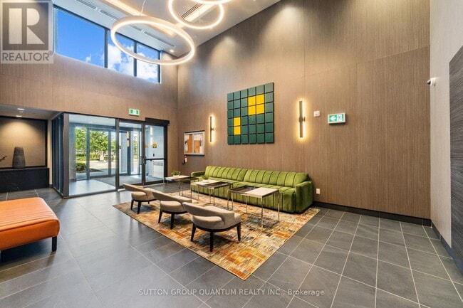 Building Photo - 95 Dundas St W