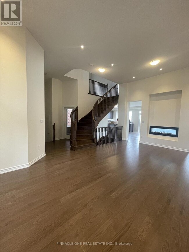 Building Photo - 913 Rexton Dr