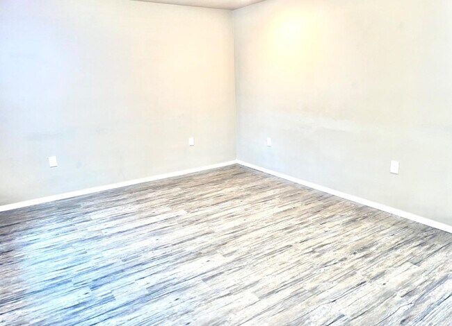 Foto del edificio - 2613 Globe Ave