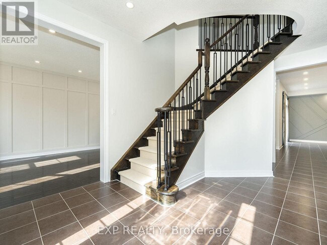 Building Photo - 26 Bembridge Dr