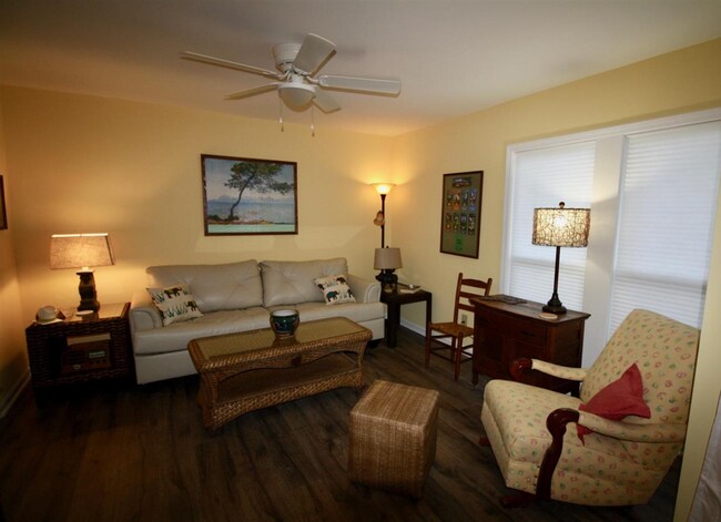 Building Photo - 800 St Andrews DriveLinville Gdns