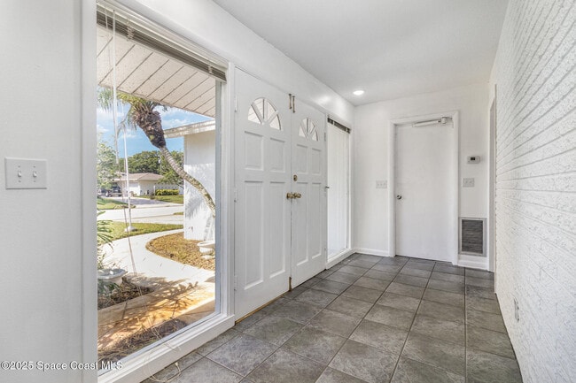 Building Photo - 1292 St Andrews Dr