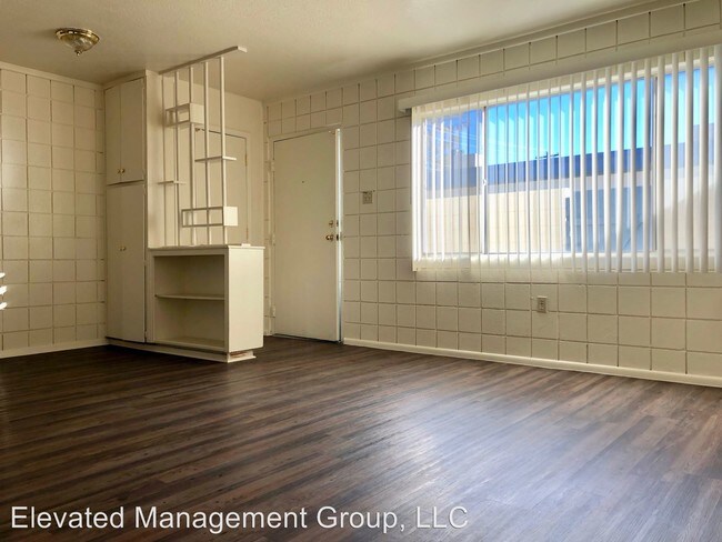 Building Photo - 1124 Ortiz Dr SE