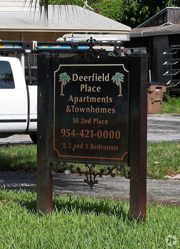 Foto del edificio - Deerfield Place Apartments & Townhomes