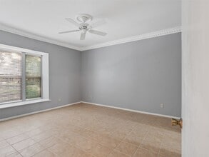 Building Photo - 3748 Lake St