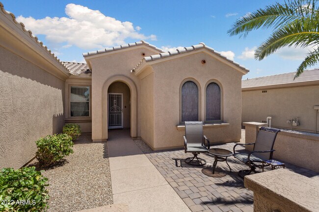 Building Photo - 16412 W Peppertree Ct