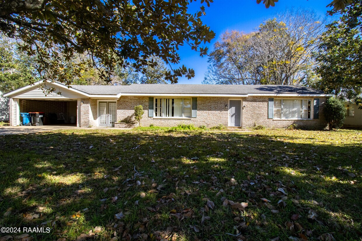 Foto principal - 102 Sunny Ln