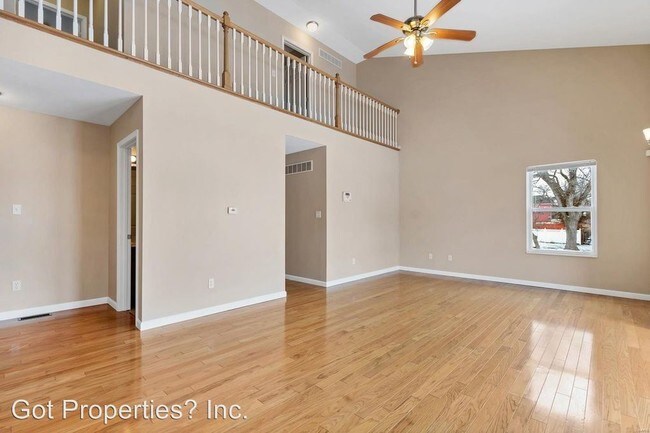 Building Photo - 1 Cabanne Townhome Drive