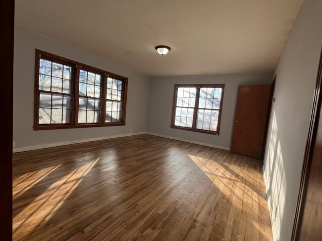 Foto del edificio - 216 Pine St