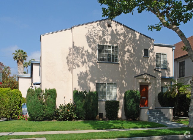 Building Photo - 203 N Swall Dr