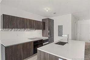 Building Photo - 480 NE 31st St
