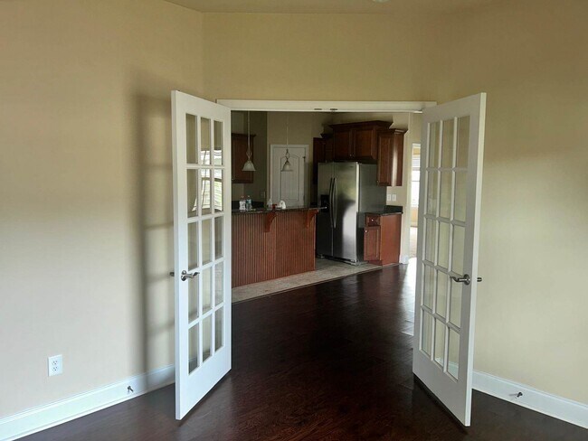 Foto del edificio - 9930 Summer Woods Cir N
