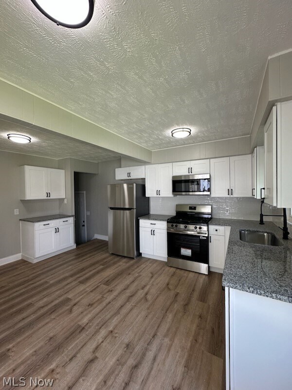 Foto del edificio - 20605 Hansen Rd