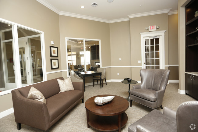 Interior Photo - Skye at Arbor Lakes