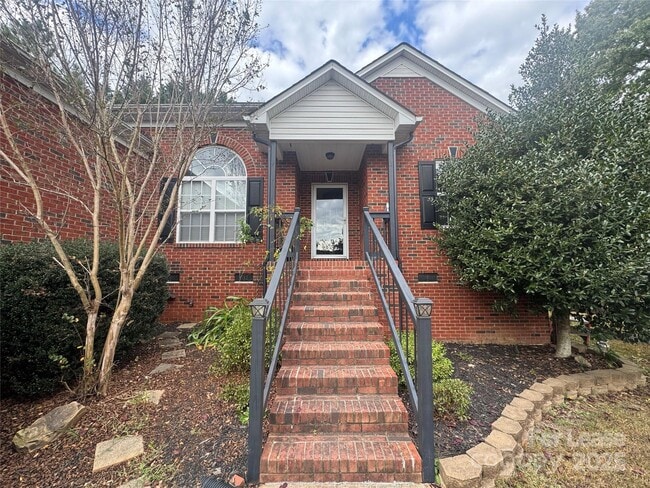 Building Photo - 3802 Cassidy Dr