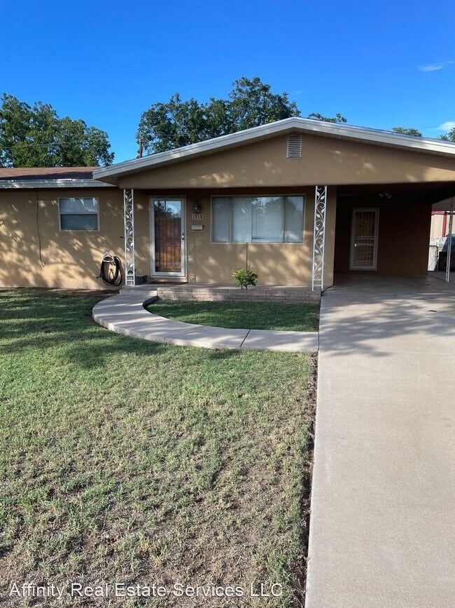 Building Photo - 3 br, 2 bath House - 1918 Manzana
