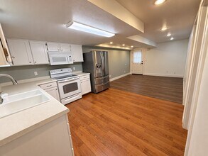Building Photo - 4698 Colander Dr